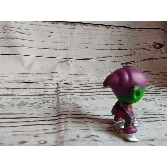 DC Universe Green Goblin Miniature Figure - Picture 2 of 5